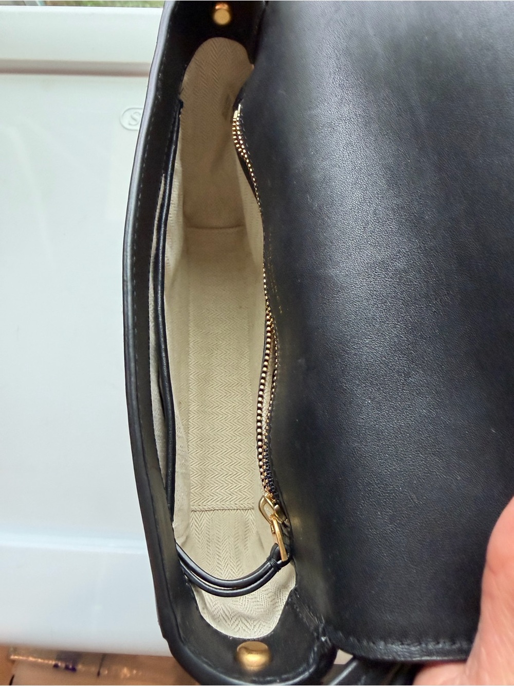Tory Burch Black Leather Crossbody with Gold Logo Medallion - Picture 11 of 11